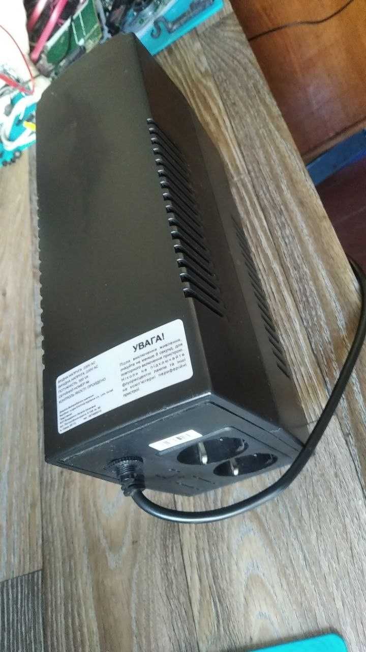 ДБЖ UPS Logic Power 500VA-P Джерело безперебійного живлення