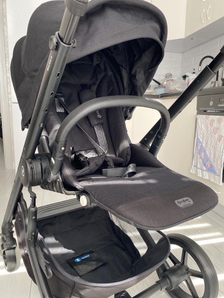 Продам коляску Cybex Balios s