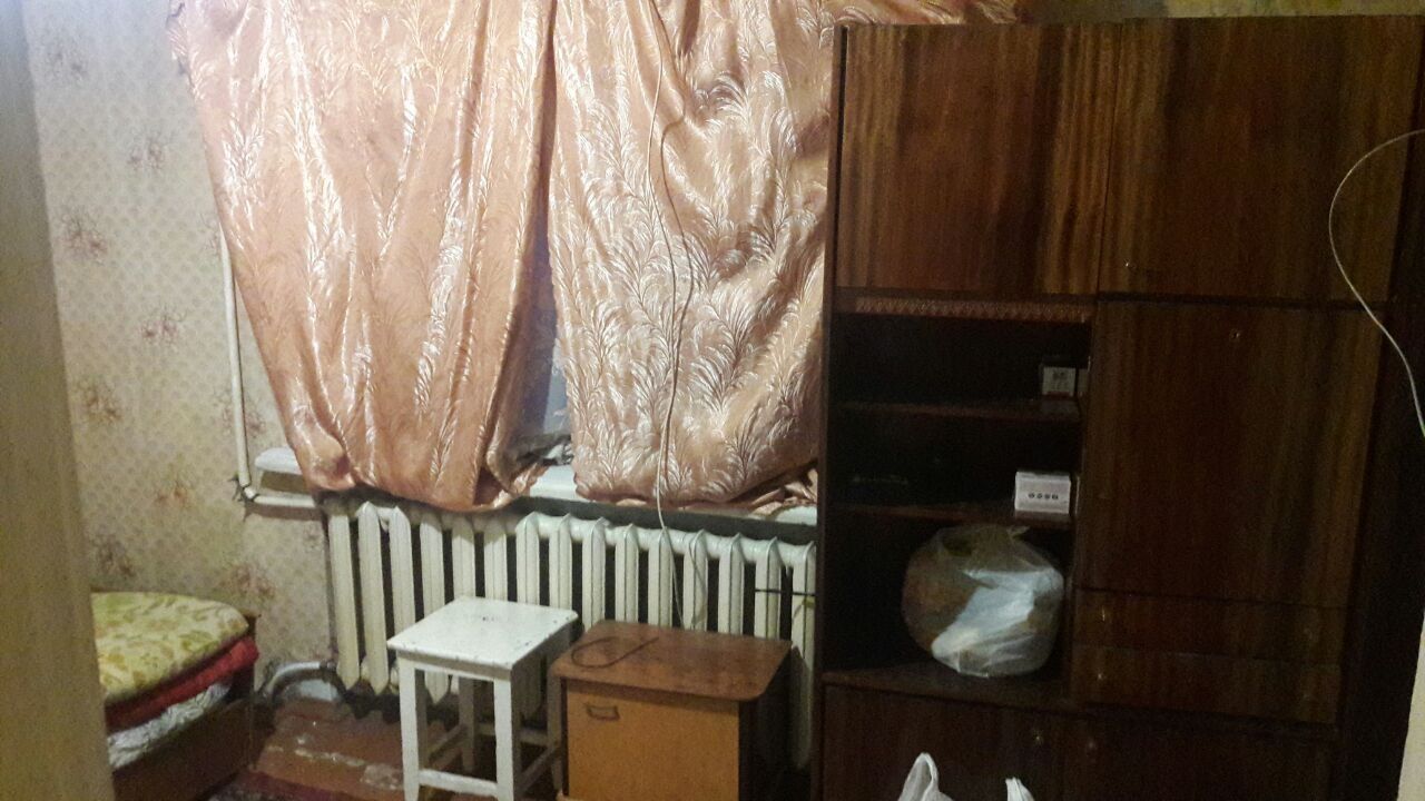 Продвм 2х кімнатну квартиру на Червоній, біля Ж/д вокзалу