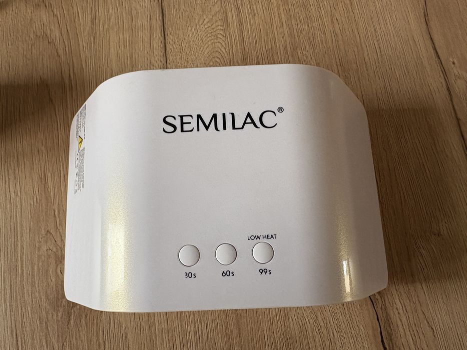 Lampa semilac do paznokci