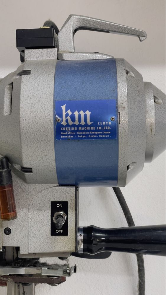 Máquina elétrica de corte p/ costura