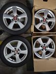 4 Jantes 16" Honda + (2 pneus e parafusos anti-roubo de oferta)