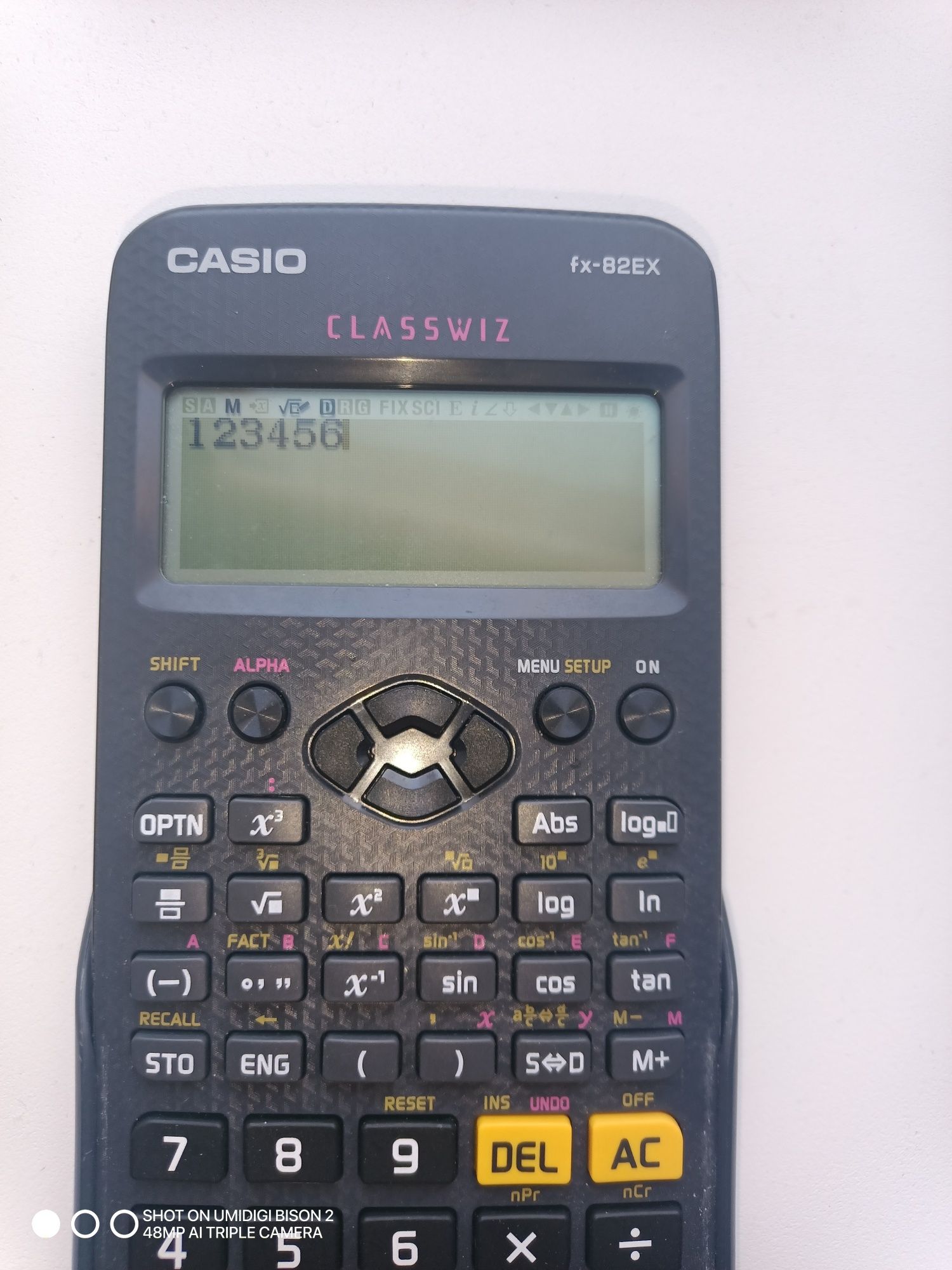 Продам калькулятор инженерный CASIO CLASSWIZ