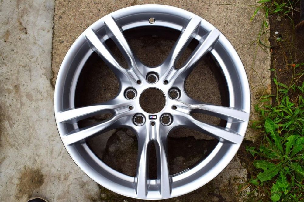 BMW 18&#039;&#039; ,,M-PAKIET&#039;&#039; 3 F30 F31 F32 TYŁ! ORYGINAŁ!