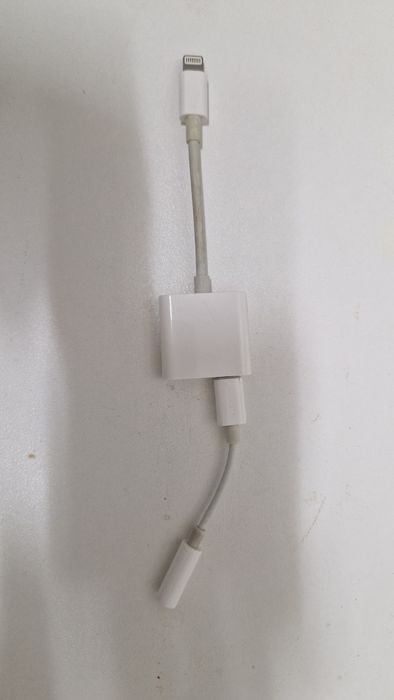 Cabo + Adaptador  para iPhone