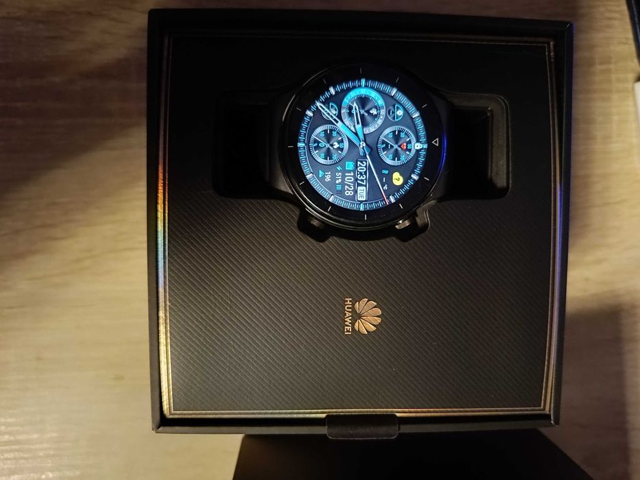 Huawei Watch GT2 Pro – tytanowy smartwatch klasy premium
