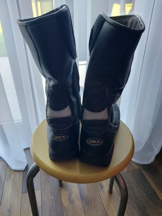 Buty na motor rozmiar 43