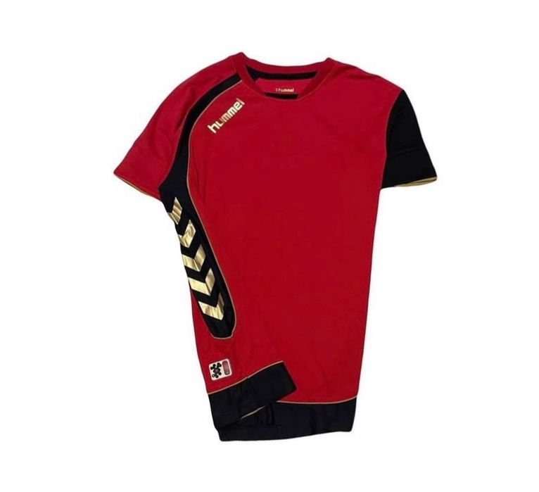 Футболка Hummel.