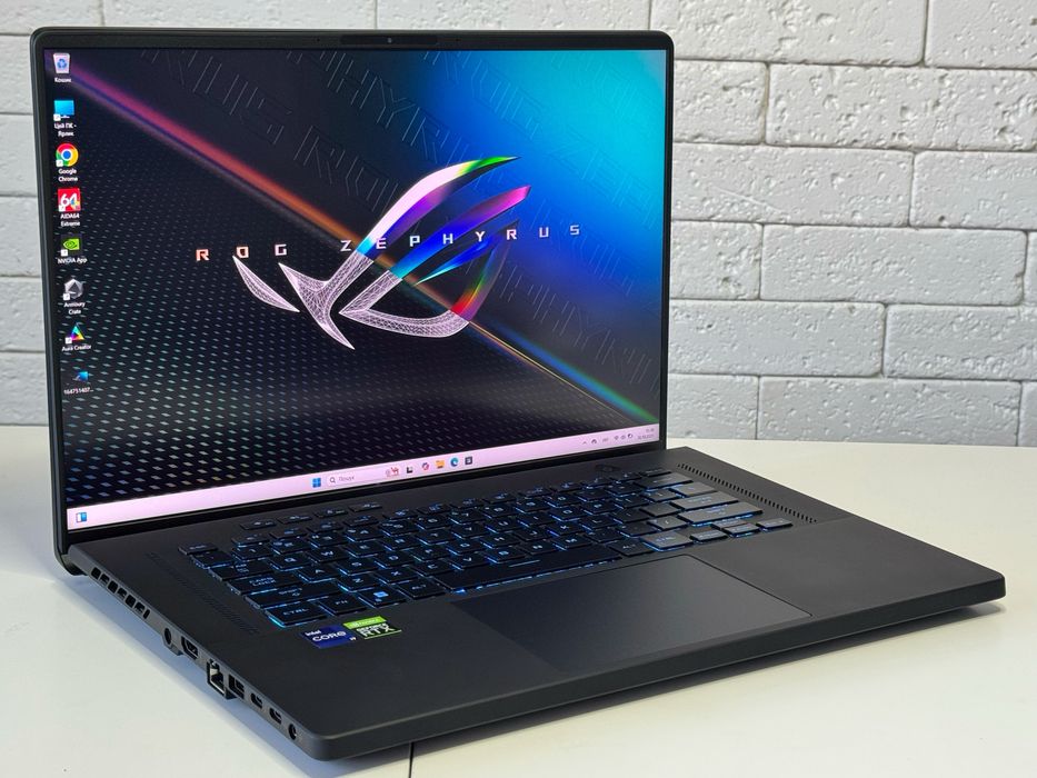 Asus Rog Zephyrus M16/2K/165Hz/i9-12900H/24GB DDR5/1TB SSD/RTX 3070Ti