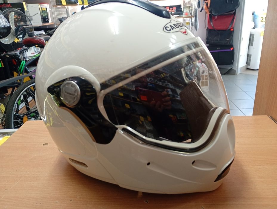 Kask motocyklowy z przyłbicą szczęką Caberg Komis Madej Tarnów