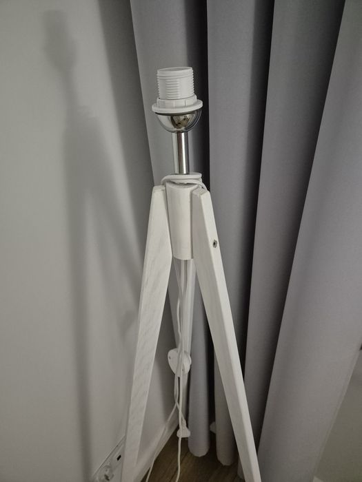 Stojak do lampy trójnoga