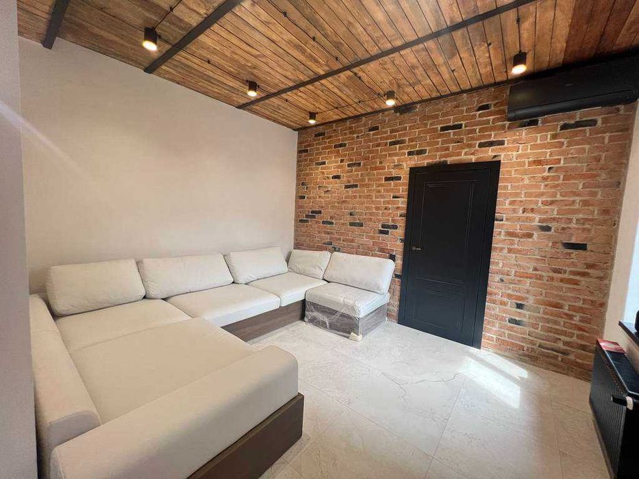 Продам дом с ремонтом в центре, парк Шевченко/ Ланжерон, Веры Инбер