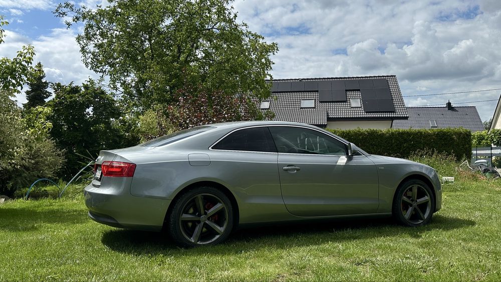 Audi A5 2.0tfsi 211km