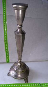 Świecznik srebrny sygnowany w cenie 1500 zł
