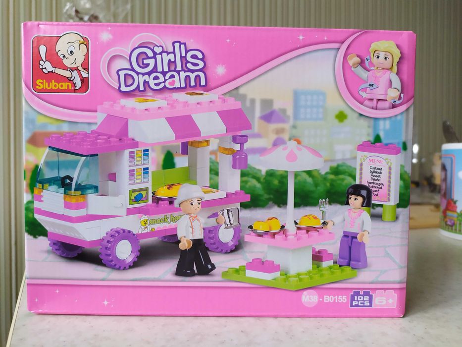 Продам конструктор лєго SLUBAN новий.