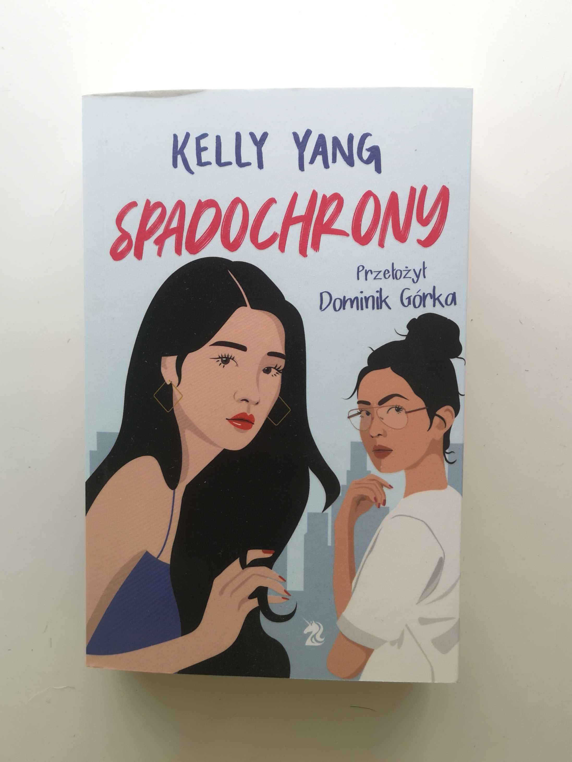 Spadochrony Kelly Yang