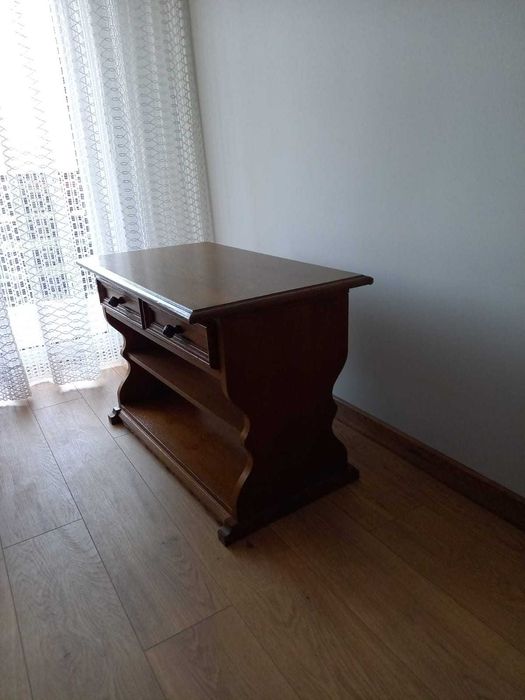 sprzedam szafkę pod TV