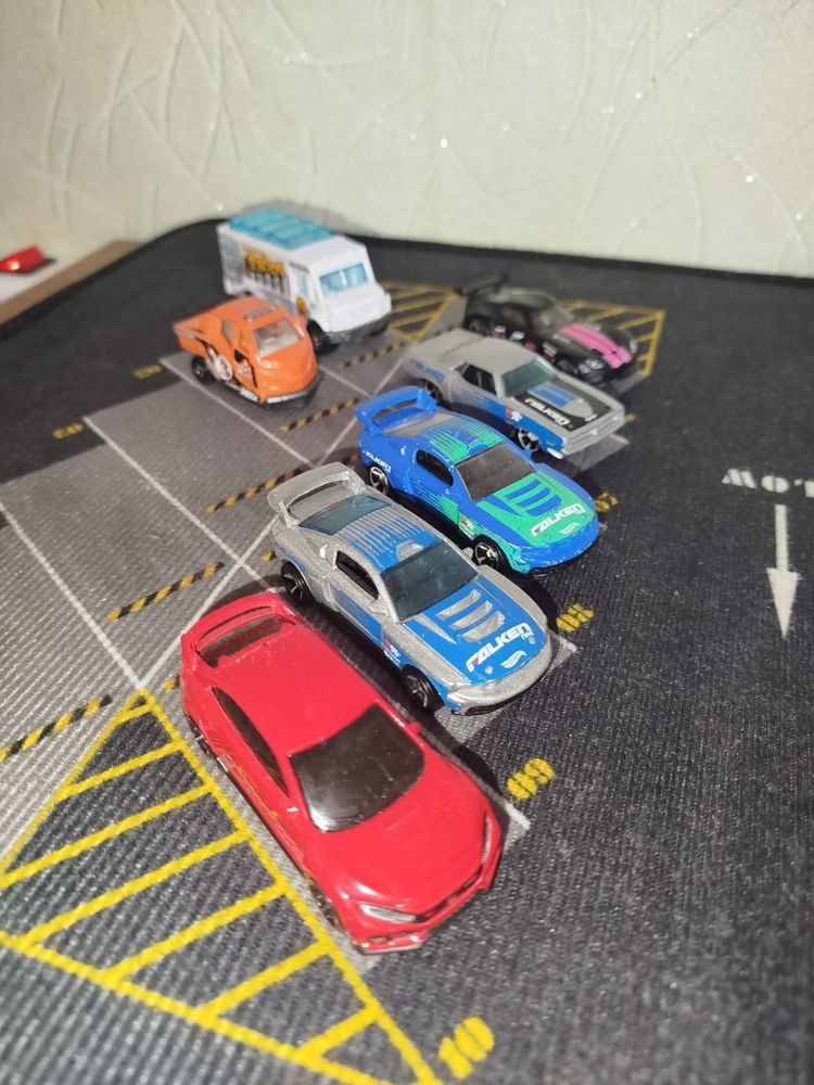 Машинки Hot Wheels - Matchbox - Majorette