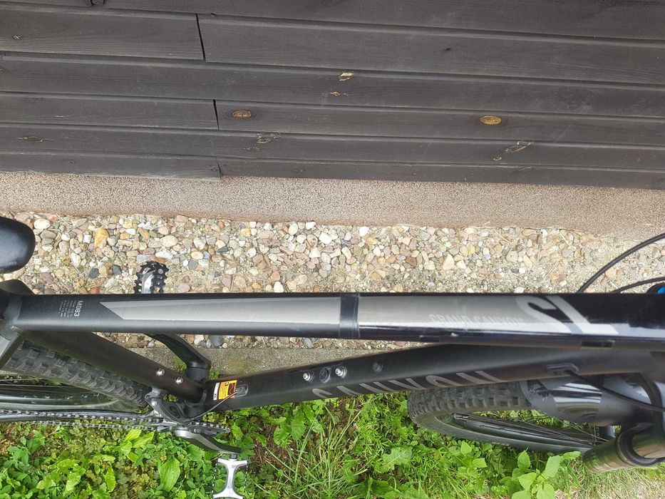 Rower MTB Grand CANYON AL 8, Rama XL, koła 29", 9.7 kg masy własnej