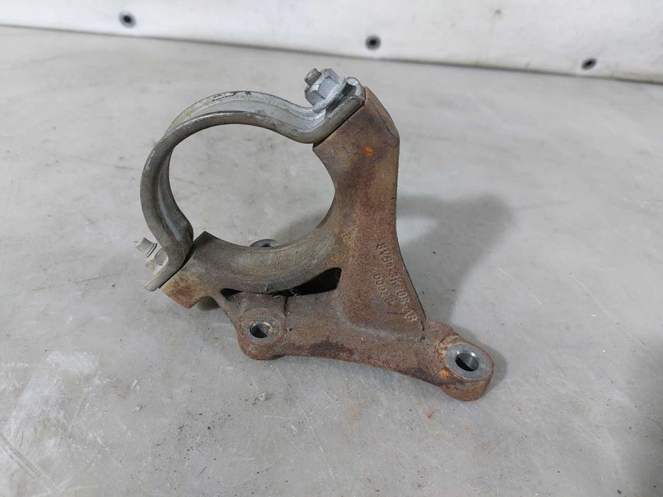 Ford Fiesta 11-19 Кронштейн промежуточного вала 1.6 / Форд Фиеста