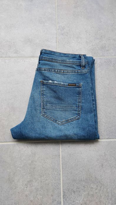 Jeansy młodzieżowe  sinsay roz 28