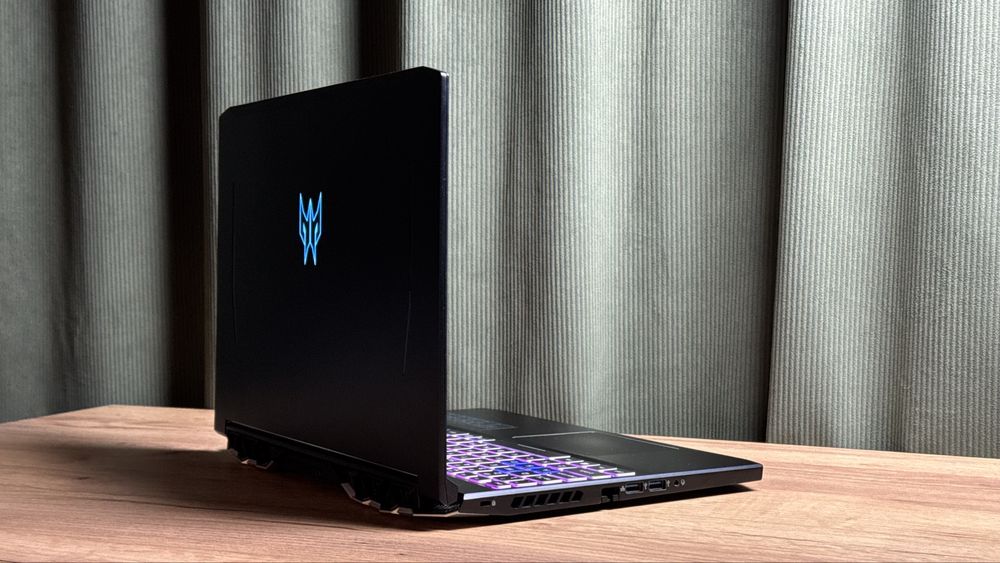 Laptop Gamingowy Acer Predator i7 / 15.6 144hz/ RTX3060 / 1TB / 16GB