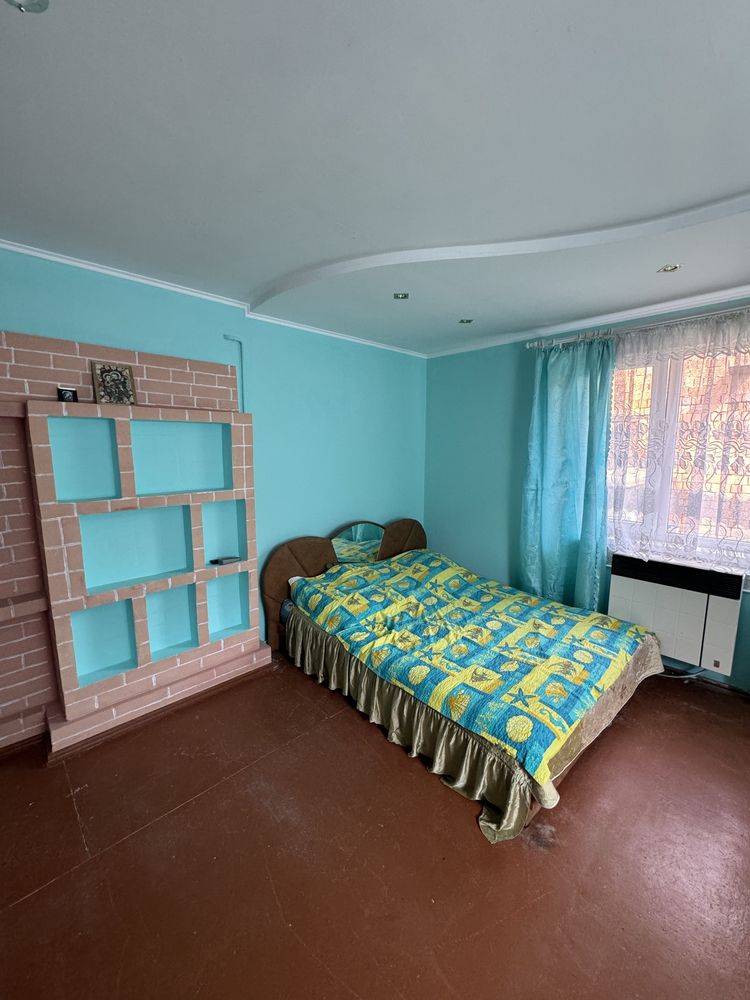 МОЖНА КУПИТИ ПІД ДЕРЖ.Програми Будинок в м Вижниця та 6.5 сотих землі