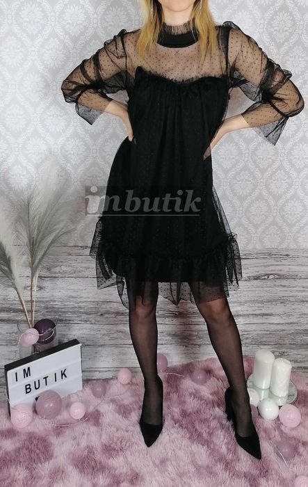 NOWA  elegancka rozkloszowana czarna sukienka z tiulem