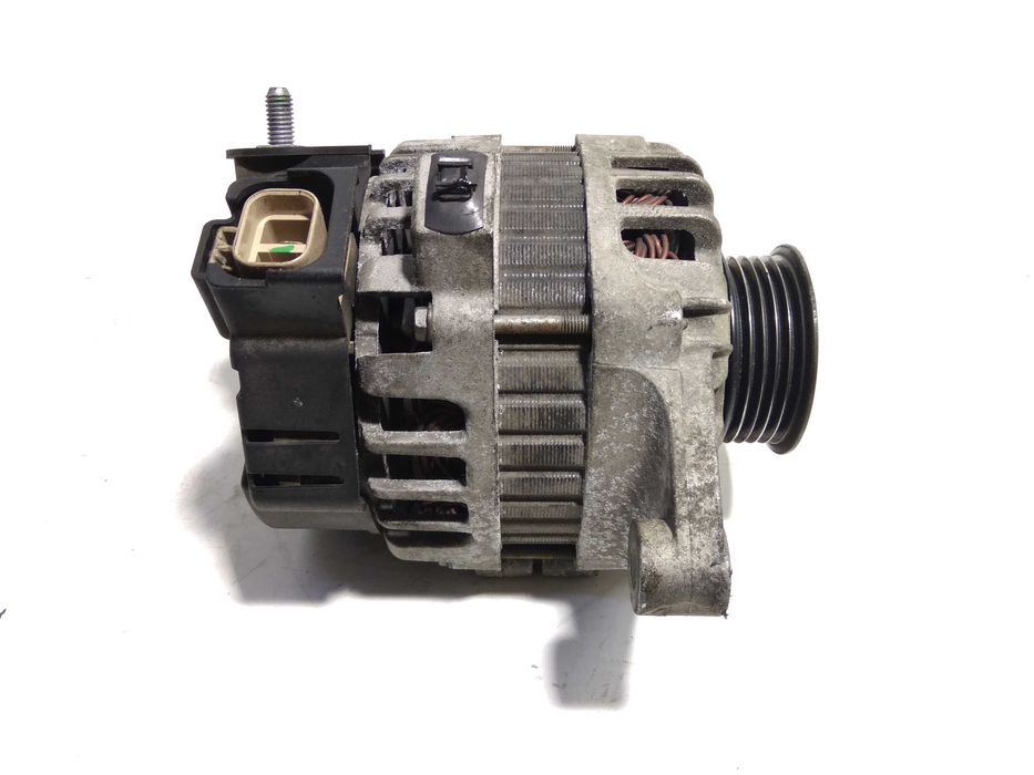 Генератор Hyundai i20, Hyundai i10 хюндай ай20 ай10 3730003200