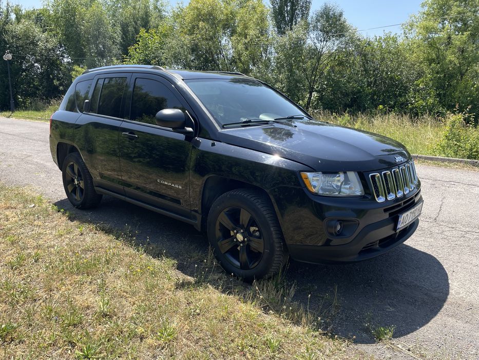 Продам Jeep Compass 2012 року 2.4 бензин 6800$