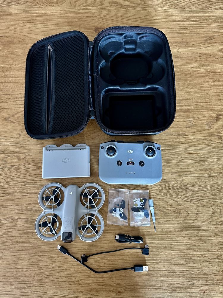 Dron DJI Neo Fly More Combo