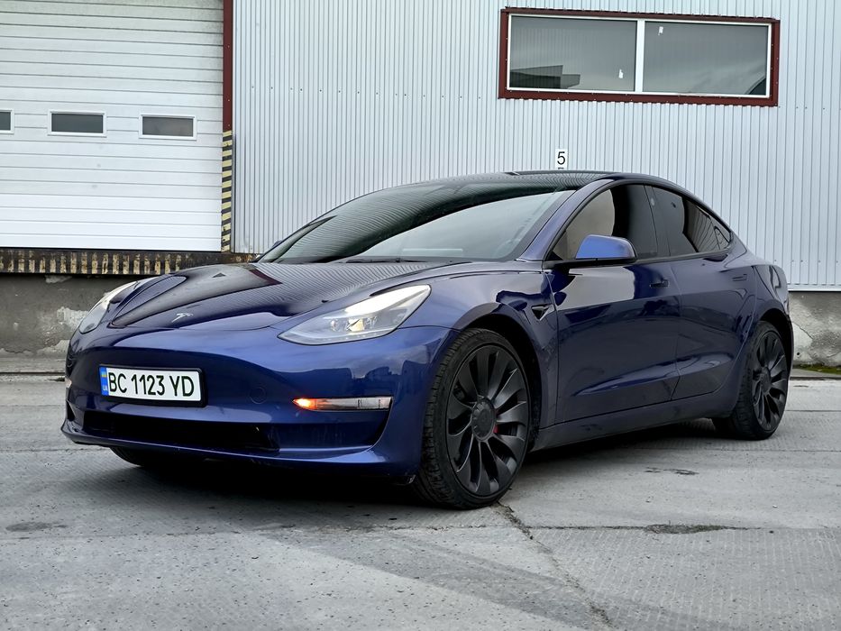 Tesla Model 3 2023 Performance