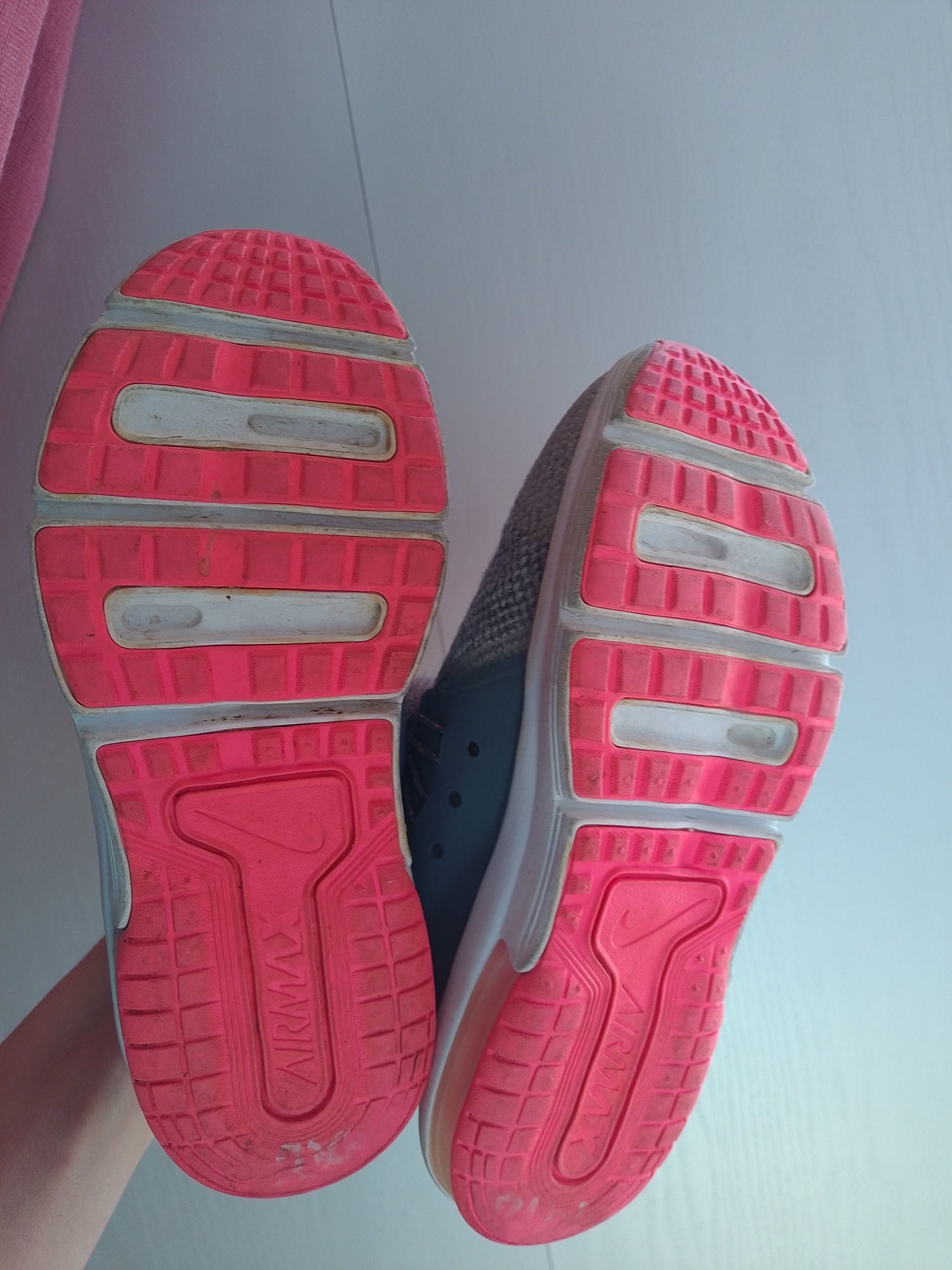 Кросівки для дівчинки Nike 30 р