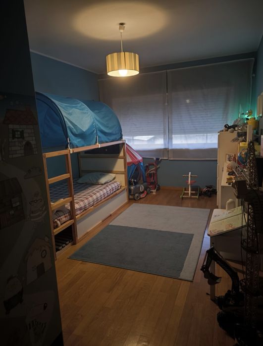 Cama IKEA Kura reversível