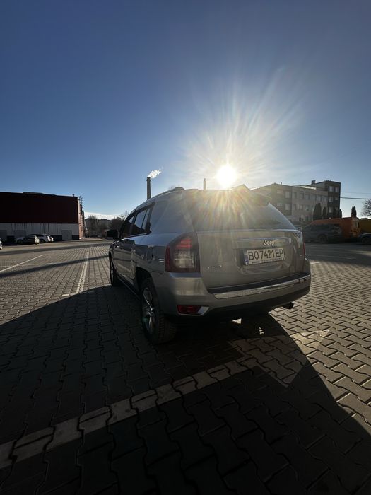 Авто Jeep compas