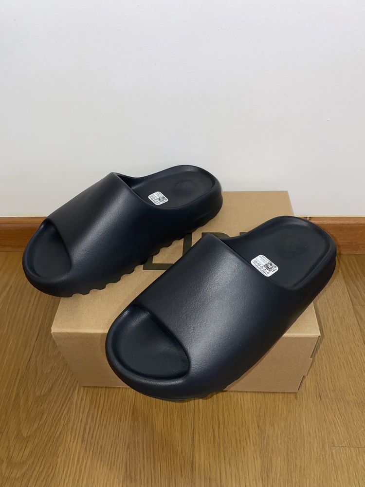 Adidas Yeezy Slide Onyx EU39 // US6