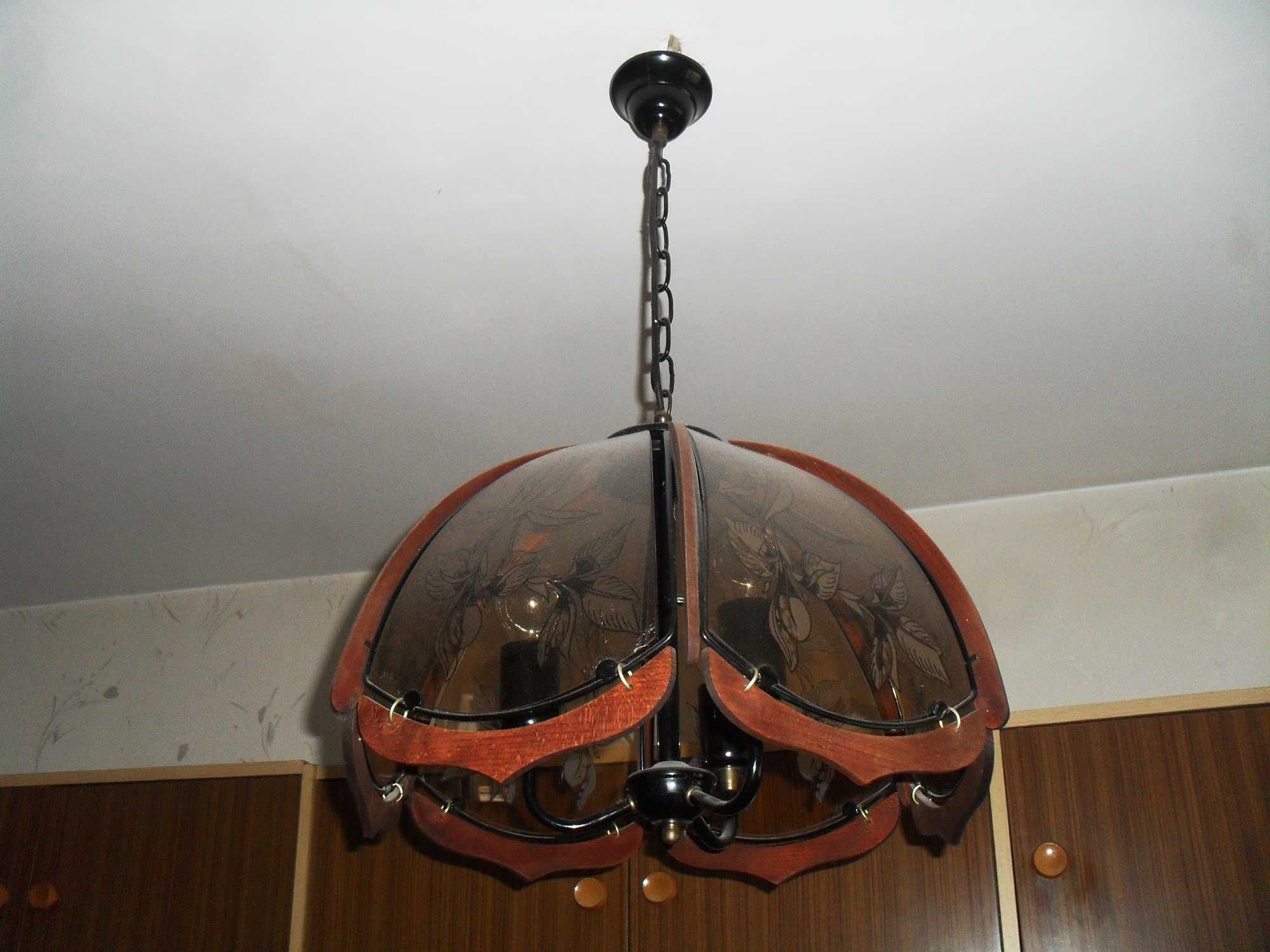 Lampa boho szkło dymne kwiaty witrażowe drewno na łańcuchach