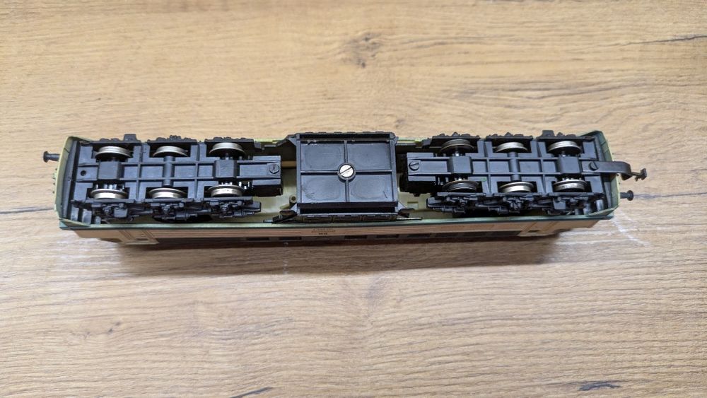 Lokomotywa Br230, wagony, tory (skala H0)