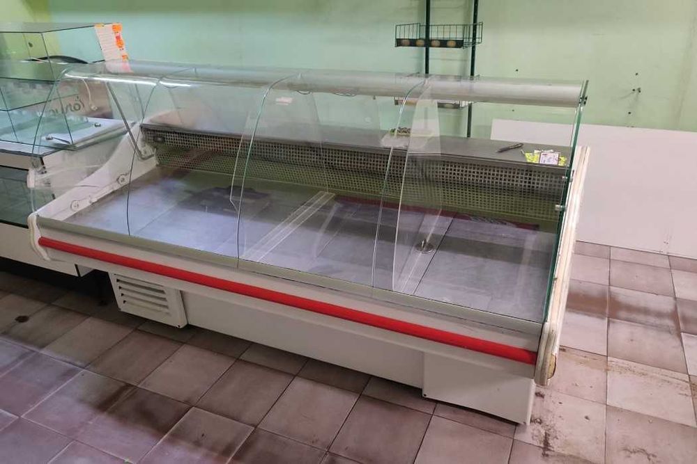 Lada chłodnicza JUKA typ W-1 wraz z podświetleniem