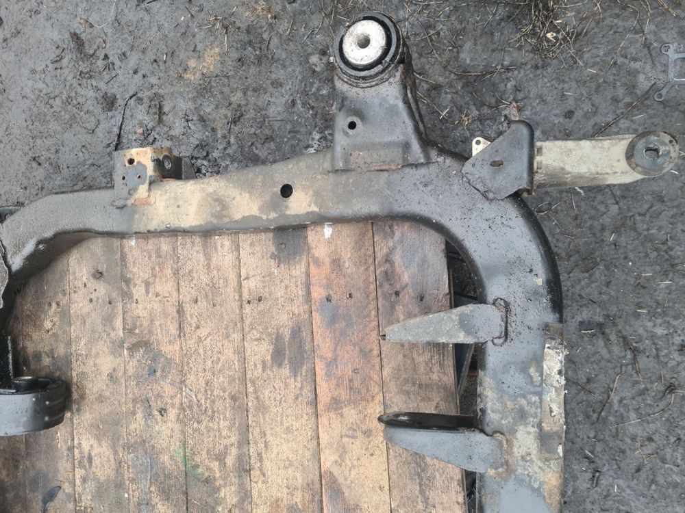 Передня балка підрамник подрамник Opel Vectra C Signum Fiat Croma 2