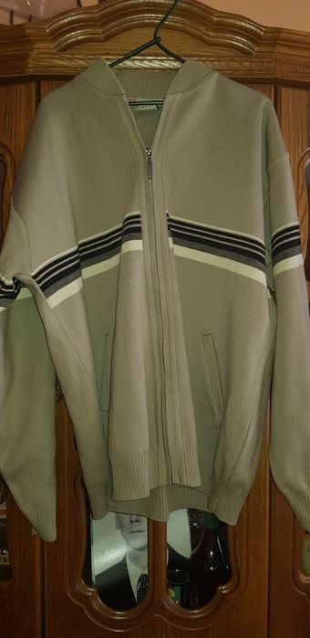 Sweter męski w rozmiarze XL