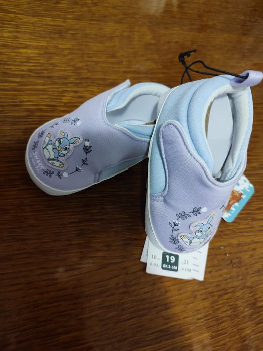 Дитяче взуття нове