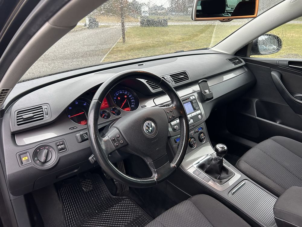 VW Passat 1.9TDI 105KM Klimatronic Navi Serwis