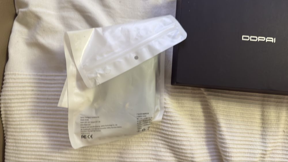 Zestaw kamera DDPAI z60 Pro (tylna kamera modem 4G, dodatmowa kamera)