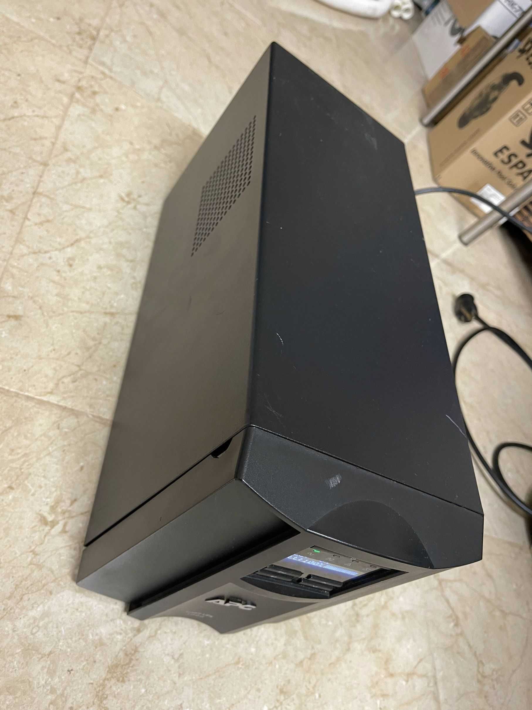 Smart UPS APC 1000VA