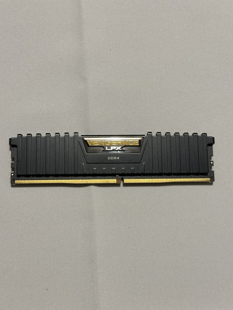 Pamieć ram 4gb corsair Vengeance LPX DDR4