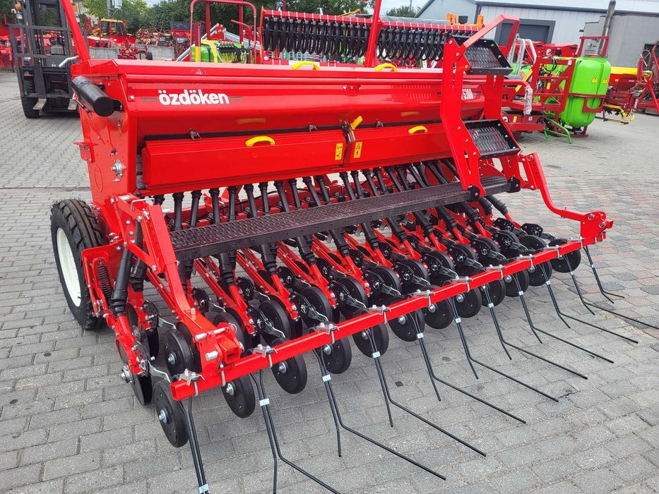 OD RĘKI !!! Siewnik zbożowy talerzowy Pertum S300 Ozdoken