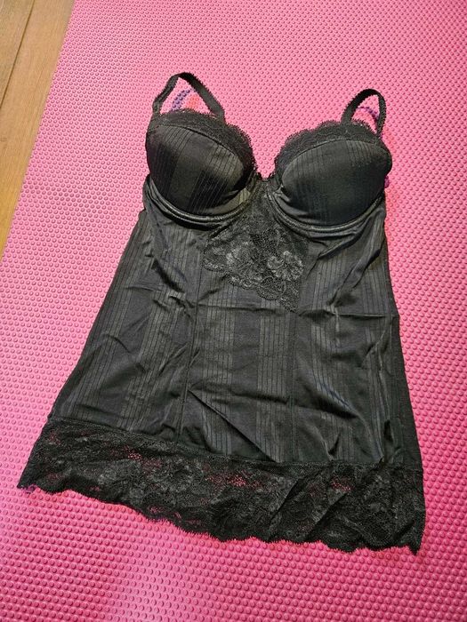 Seksowna czarna koszulka push-up lupo 75B