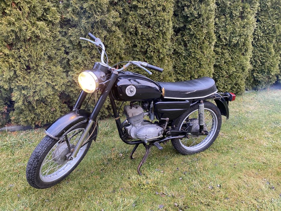 Sprzedam wsk b3 na chodzie