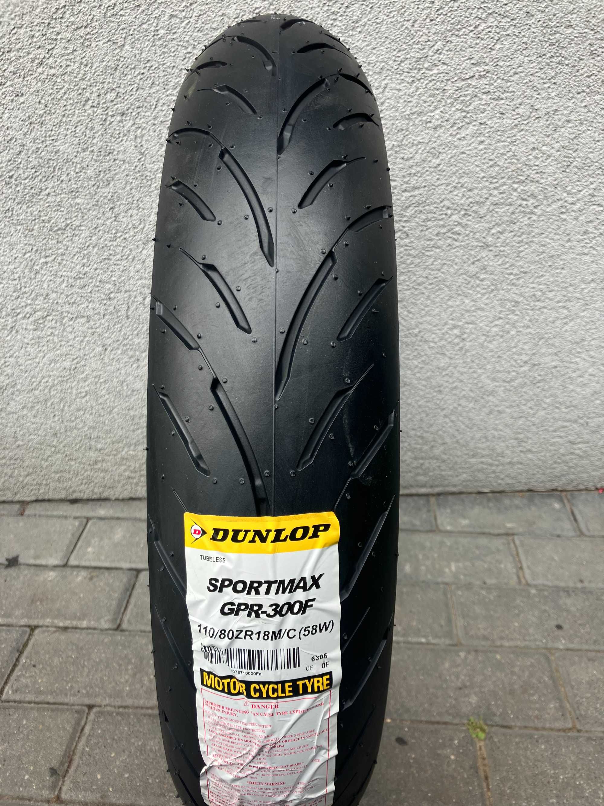 110/80ZR18 Dunlop SPORTMAX GPR300F (58W) TL 2017 Przód